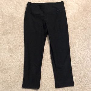 Nike Cropped Leggings